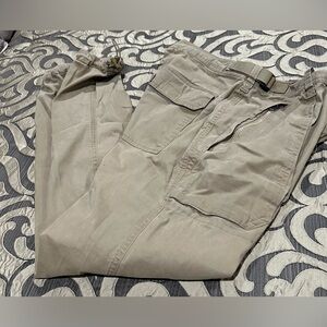 Abercrombie & Fitch Men's Beige Cargo Pants